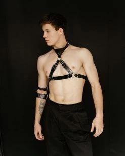 Anoeses Mens Harness