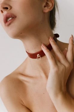 Anoeses Restraint Choker "Delia" Red