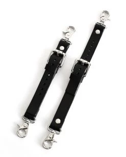 ANOESES Set With Garters